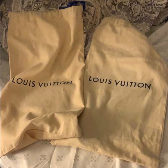 LV Black Heart Sock Sneacker - Picture 5 of 7